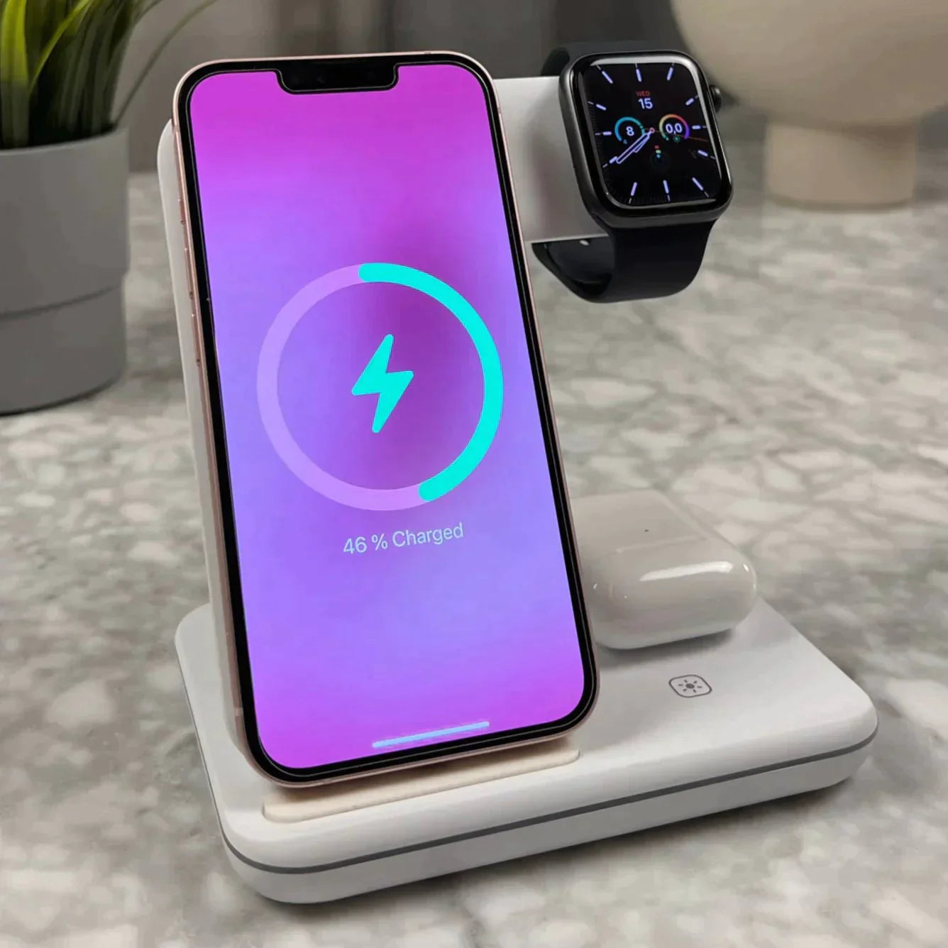 3 IN 1 CHARGING STATION