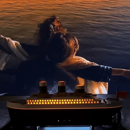 Titanic Humidifier with LED Lighting and Remote Control!