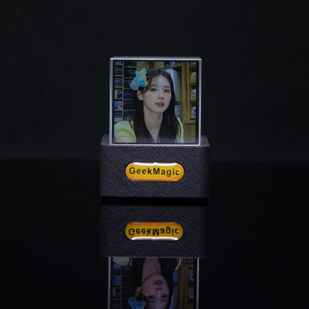 GeekMagic Crystal Cube Photo Display!