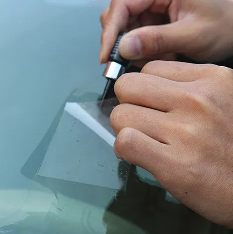 CRACKED GLASS REPAIR KIT